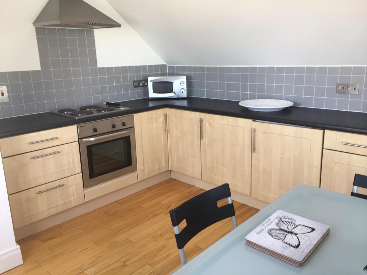 Strandview Beach Apartment Балликасл Экстерьер фото
